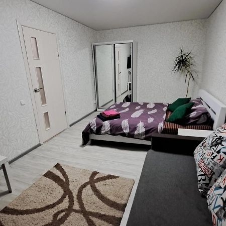 2 Комнаты В Центре Солнечная Галлерея,Мэтро,Сильпо,Кб75 Тысячка Kryvyj Rih Exteriér fotografie